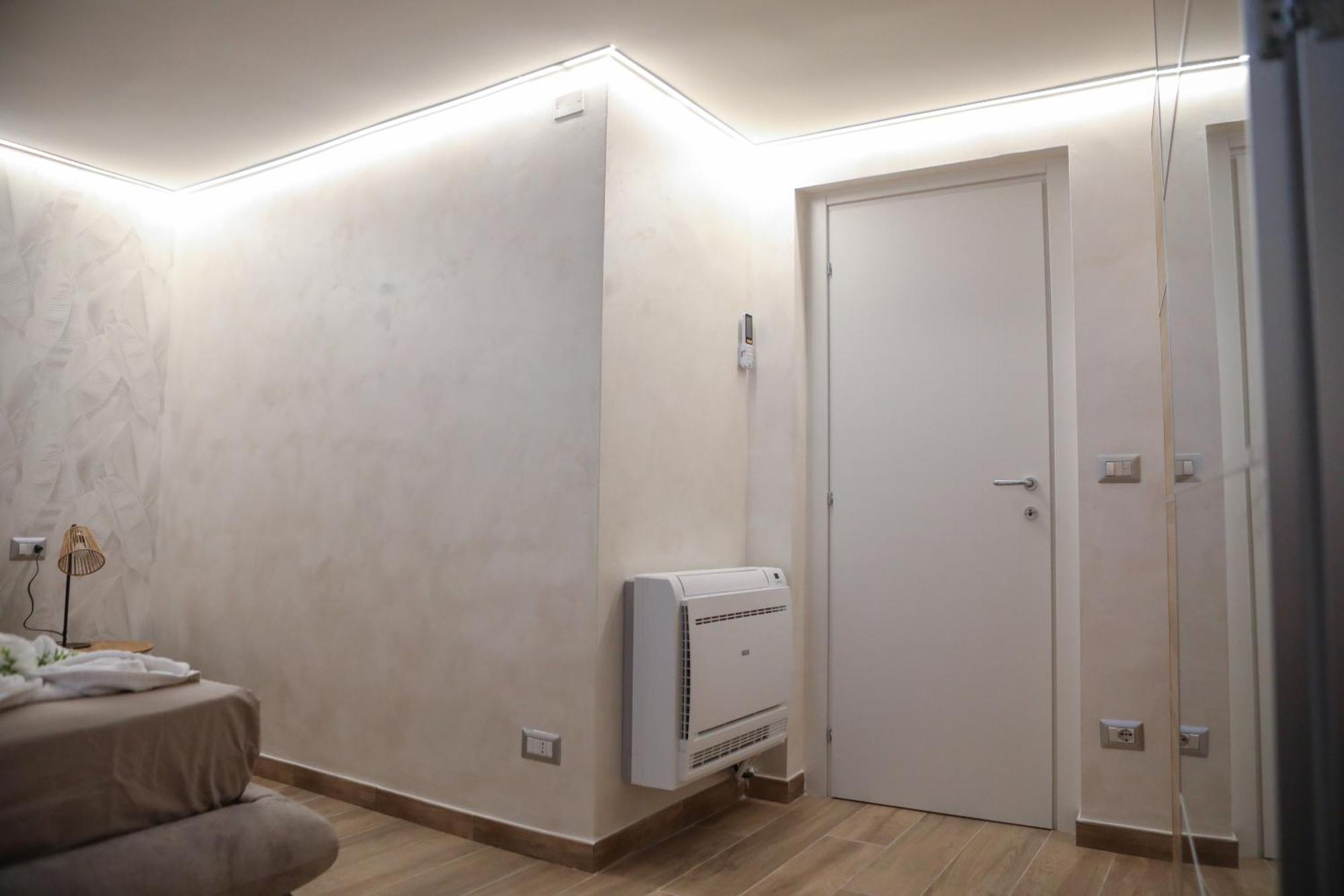 Luxury Regina 14 Apartment Бари Екстериор снимка
