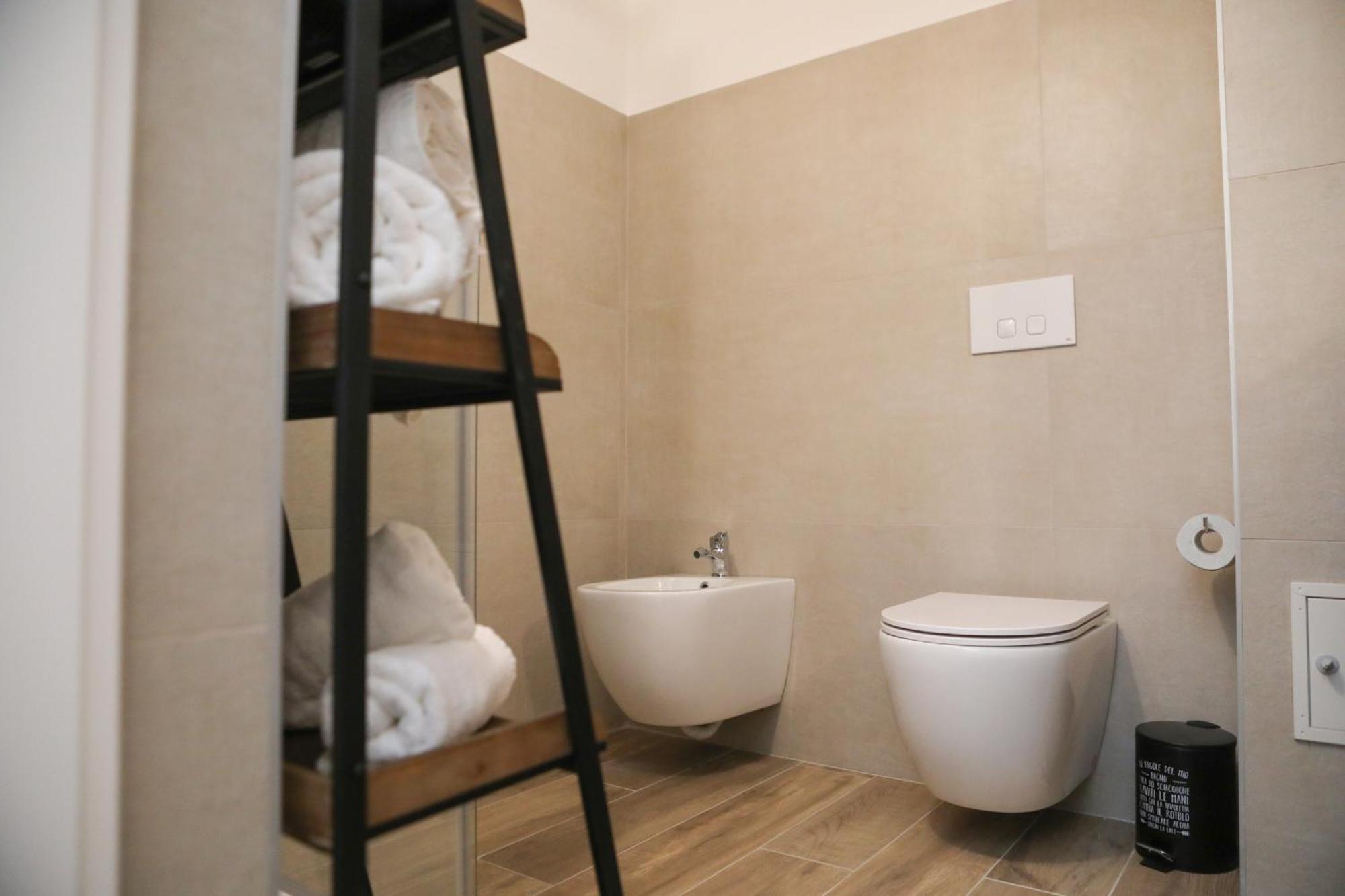 Luxury Regina 14 Apartment Бари Екстериор снимка
