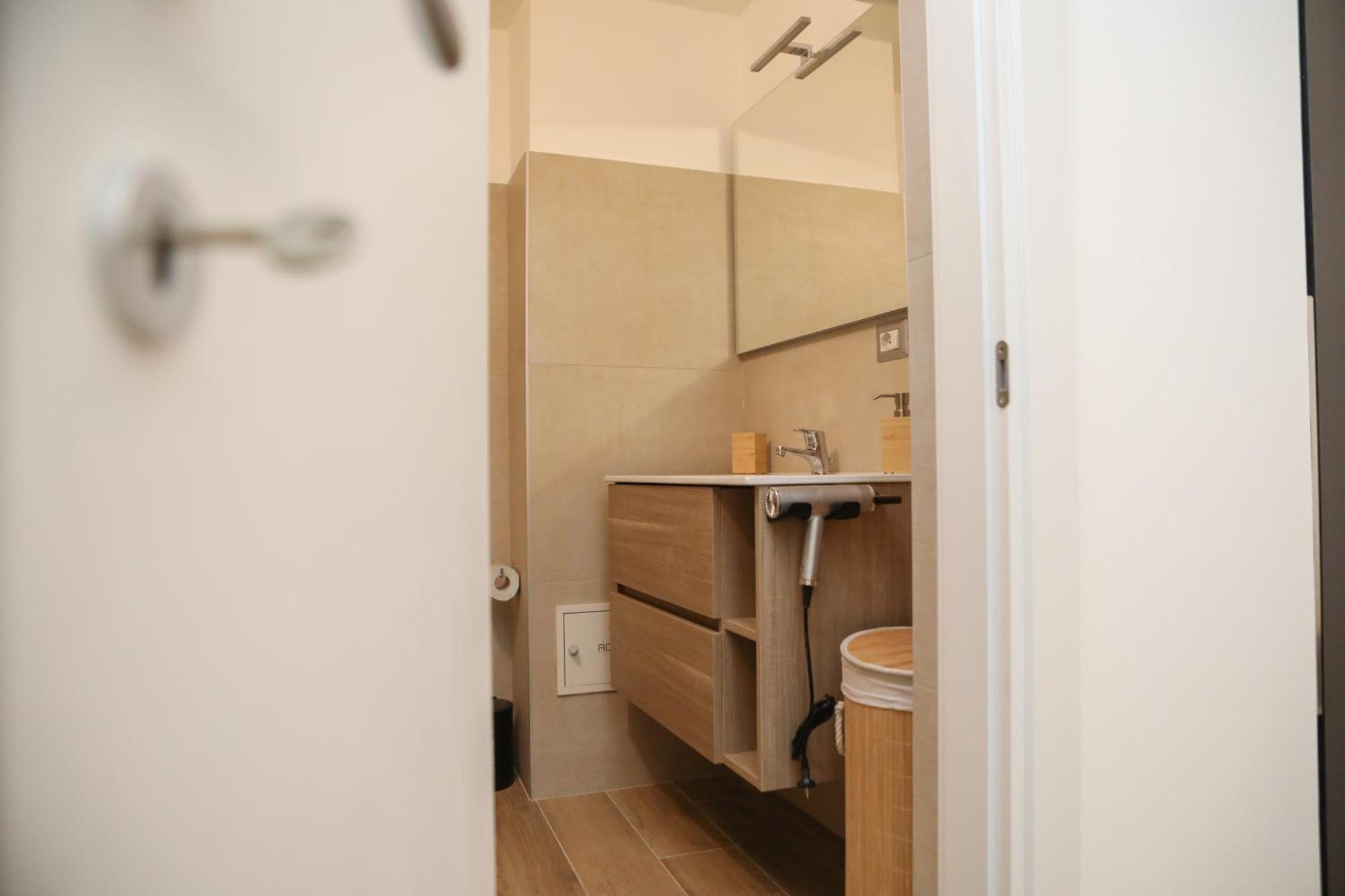 Luxury Regina 14 Apartment Бари Екстериор снимка