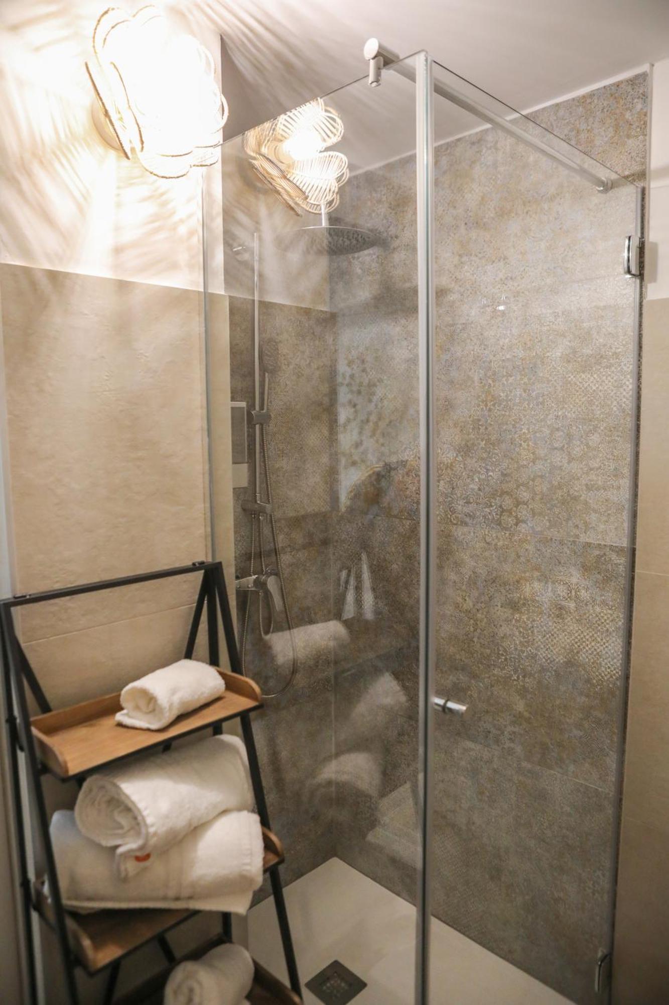 Luxury Regina 14 Apartment Бари Екстериор снимка